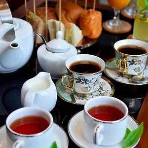 Tea Queens Hotel